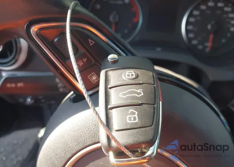 2016 Audi A3 1.8T Premium z USA, uszkodzony, nr VIN WAUA7GFFXG1067307